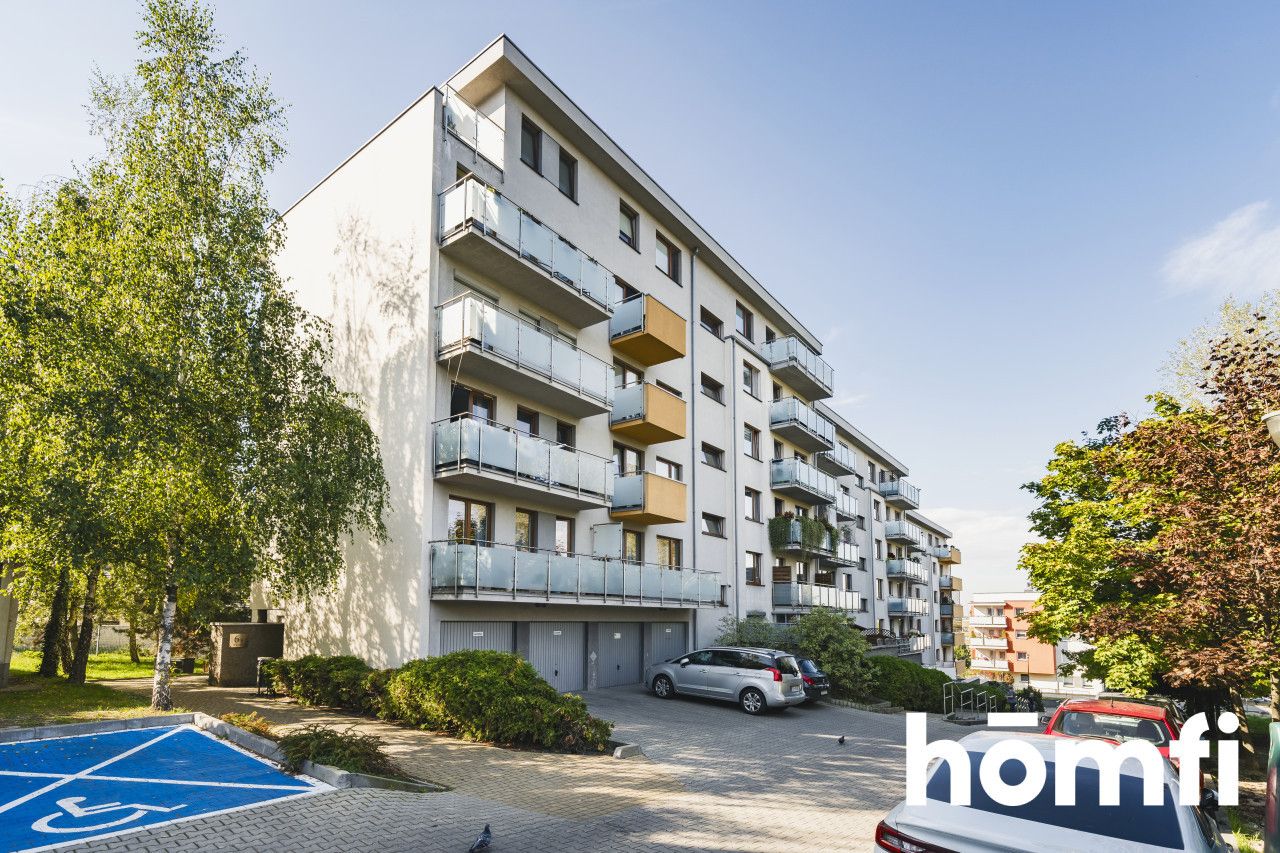 Studio apartment with a separate kitchen and a large balcony – potential for 2 rooms - Квартира - Продаж - Kraków, Podgórze / Wola Duchacka