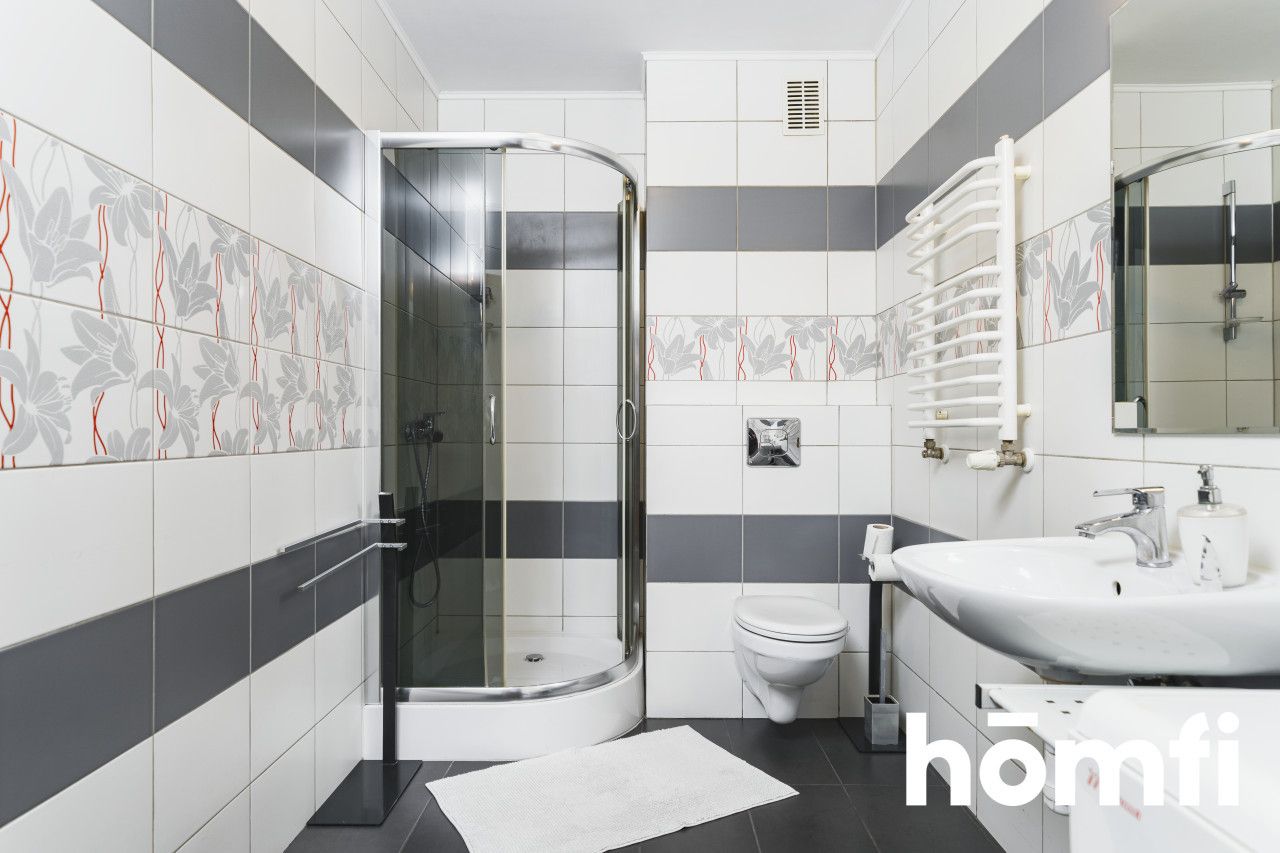 Studio apartment with a separate kitchen and a large balcony – potential for 2 rooms - Квартира - Продаж - Kraków, Podgórze / Wola Duchacka