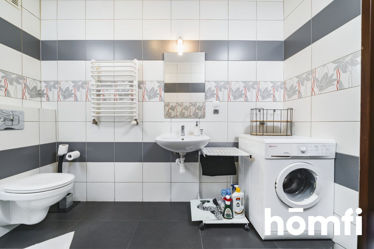 Studio apartment with a separate kitchen and a large balcony – potential for 2 rooms - Квартира - Продаж - Kraków, Podgórze / Wola Duchacka