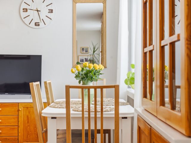 Warm and Cozy 3-Room Apartment in Piaśniki - Apartment - Sale - Świętochłowice, Piaśniki