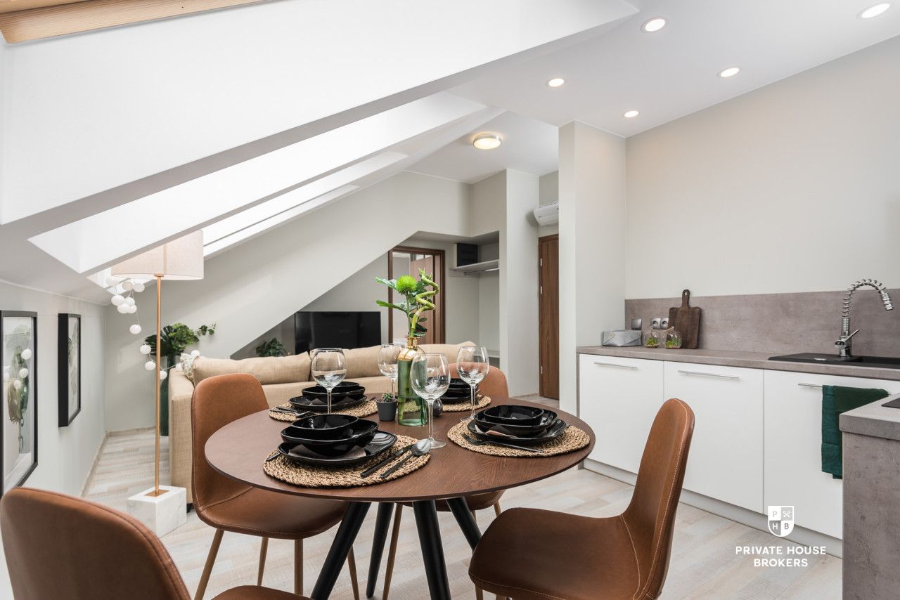 Mieszkanie poddaszowe 46m2 na Starym Podgórzu. Wykończone. Siłownia i pralnia w budynku! - Mieszkanie - Wynajem - Kraków, Podgórze