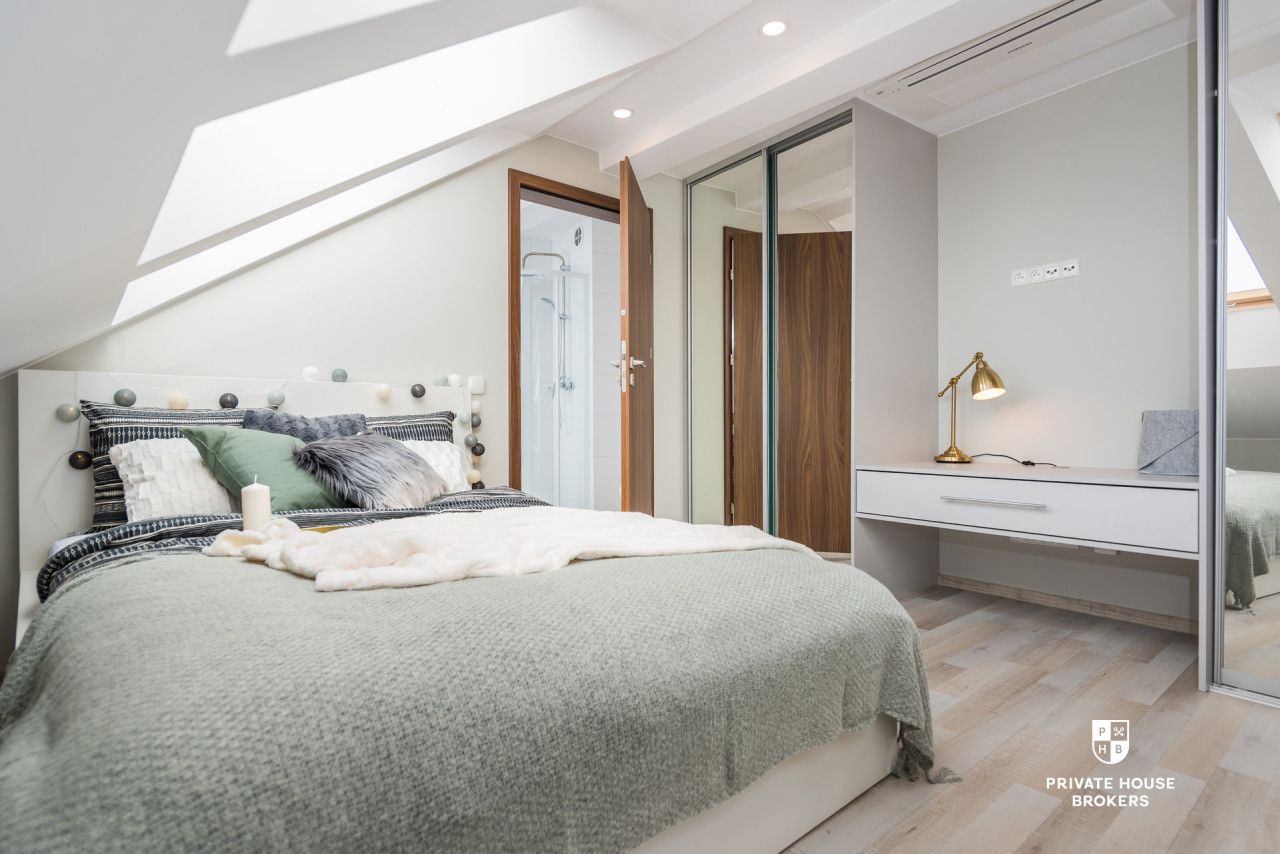 Mieszkanie poddaszowe 46m2 na Starym Podgórzu. Wykończone. Siłownia i pralnia w budynku! - Mieszkanie - Wynajem - Kraków, Podgórze