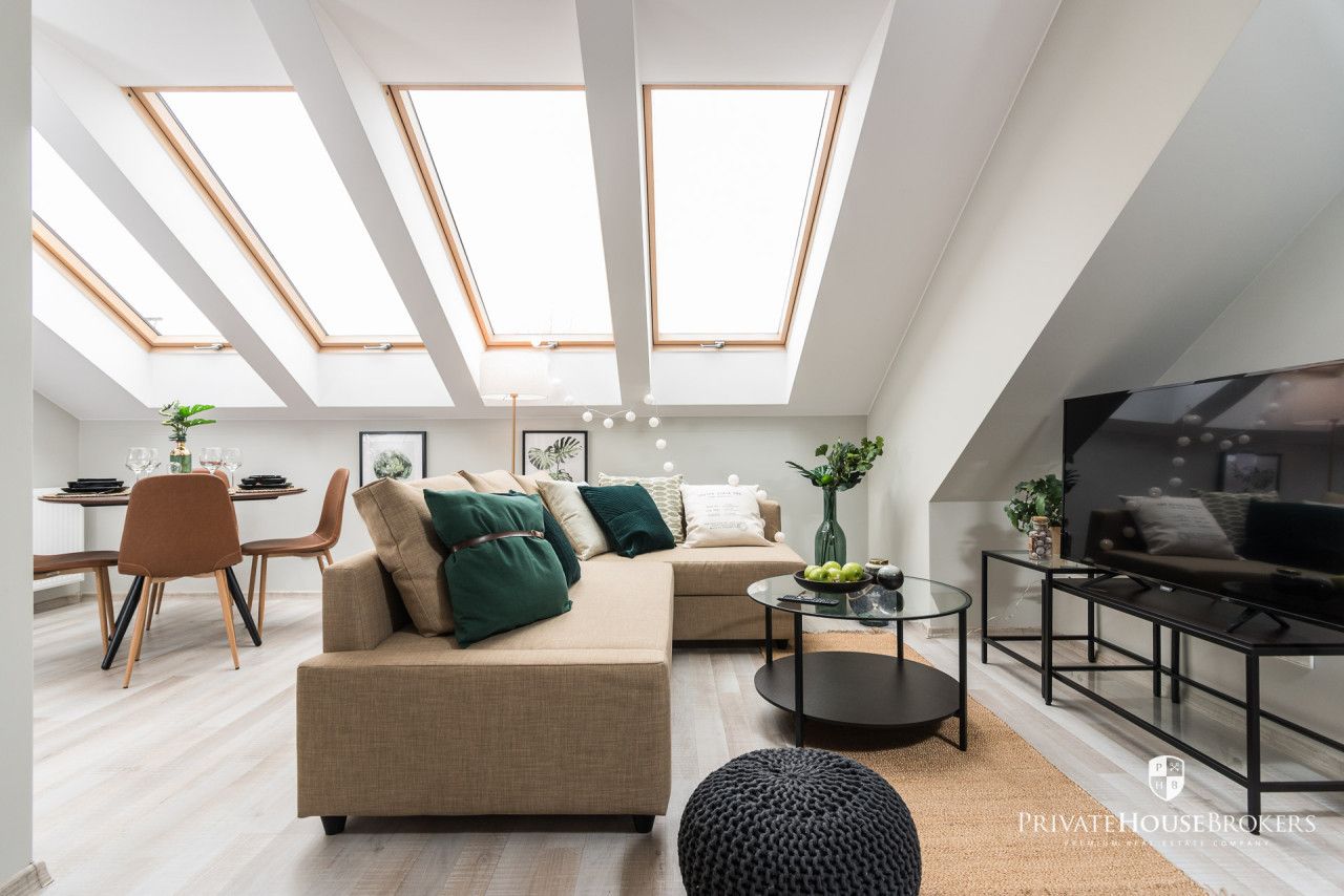 Mieszkanie poddaszowe 46m2 na Starym Podgórzu. Wykończone. Siłownia i pralnia w budynku! - Mieszkanie - Wynajem - Kraków, Podgórze