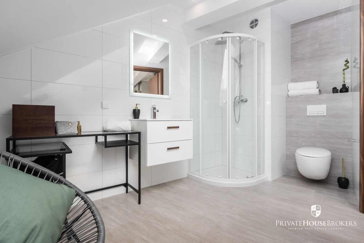 Mieszkanie poddaszowe 46m2 na Starym Podgórzu. Wykończone. Siłownia i pralnia w budynku! - Mieszkanie - Wynajem - Kraków, Podgórze