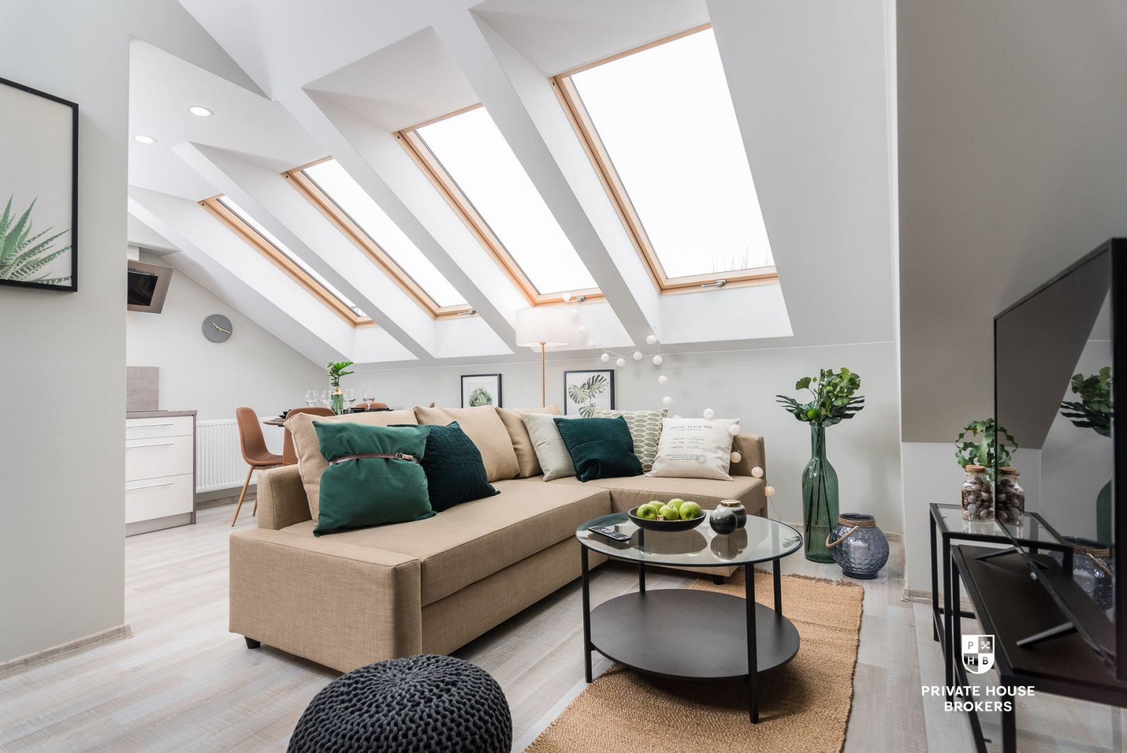 Mieszkanie poddaszowe 46m2 na Starym Podgórzu. Wykończone. Siłownia i pralnia w budynku! - Mieszkanie - Wynajem - Kraków, Podgórze