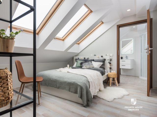 Mieszkanie poddaszowe 46m2 na Starym Podgórzu. Wykończone. Siłownia i pralnia w budynku! - Mieszkanie - Wynajem - Kraków, Podgórze