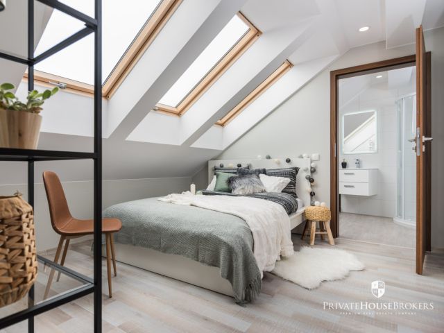 Mieszkanie poddaszowe 46m2 na Starym Podgórzu. Wykończone. Siłownia i pralnia w budynku! - Mieszkanie - Wynajem - Kraków, Podgórze