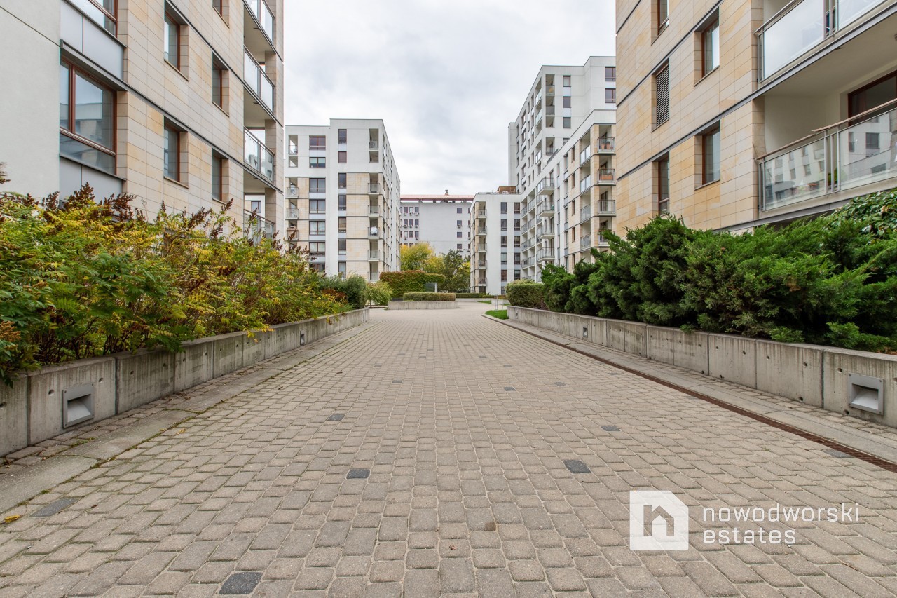 a beautiful 56m2 apartment in Galeria Park with a 24m2 terrace - Apartment - Sale - Warszawa, Mokotów