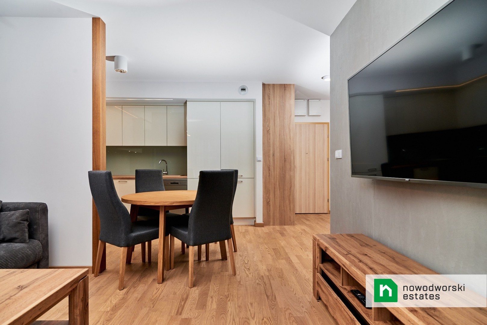 ulica Jesionowa | 45,44 m2 | 9 piętro + parking - Mieszkanie - Wynajem - Wrocław, Krzyki / Tarnogaj