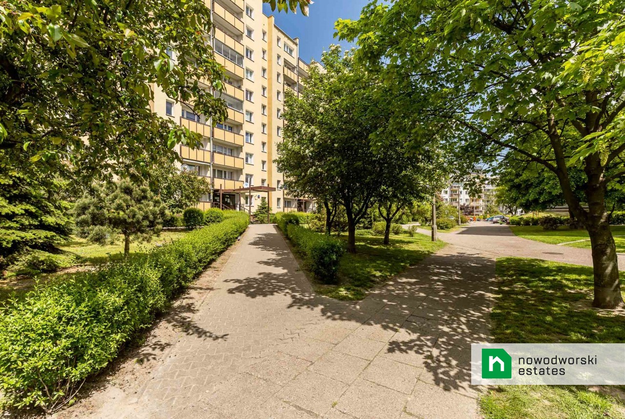 2 rooms with a tree-view near M2 and Wola Park - Apartment - Sale - Warszawa, Bemowo