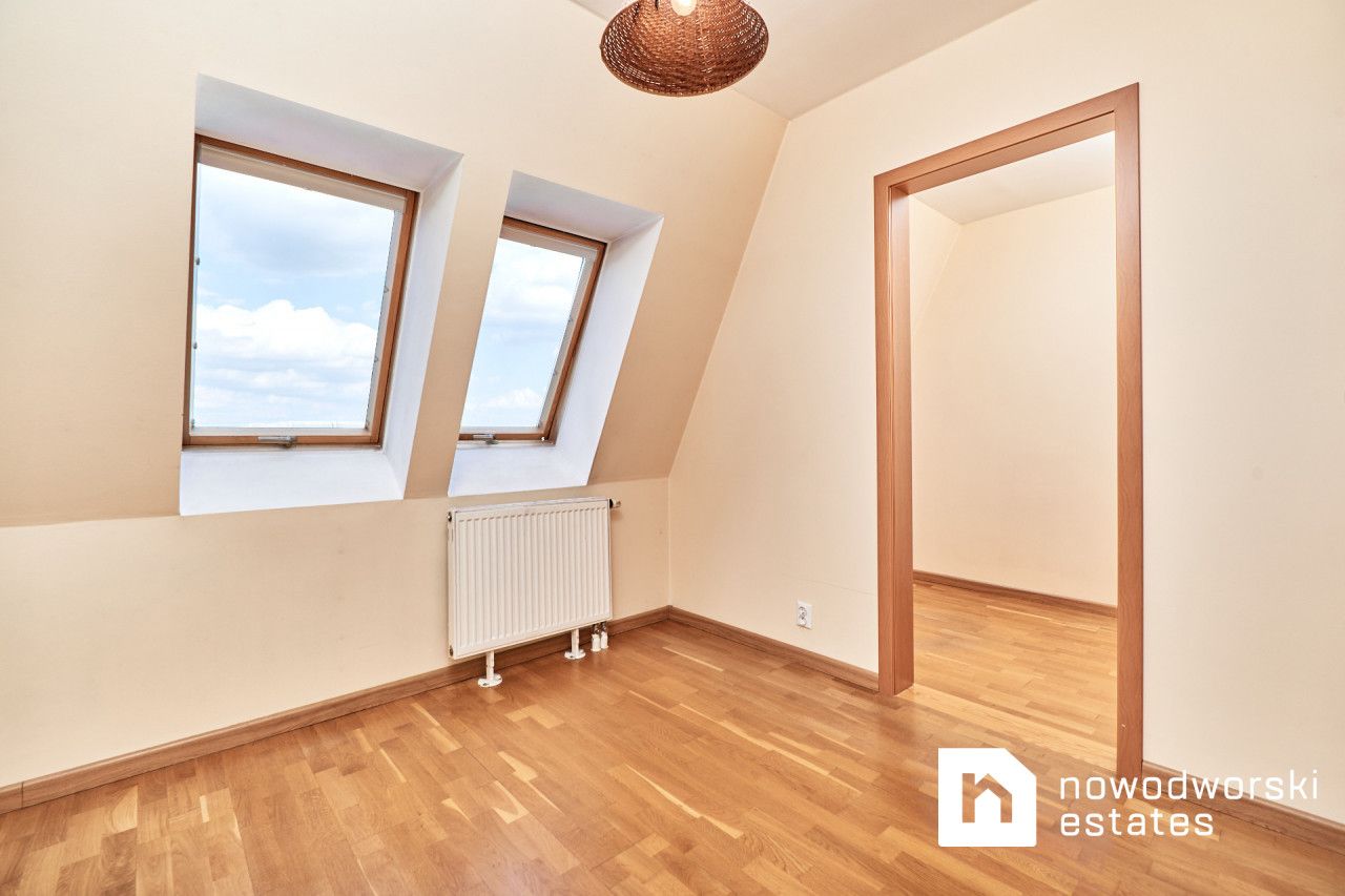 Przestronne mieszkanie z garażem ul. Poświęcka - Mieszkanie - Sprzedaż - Wrocław, Psie Pole