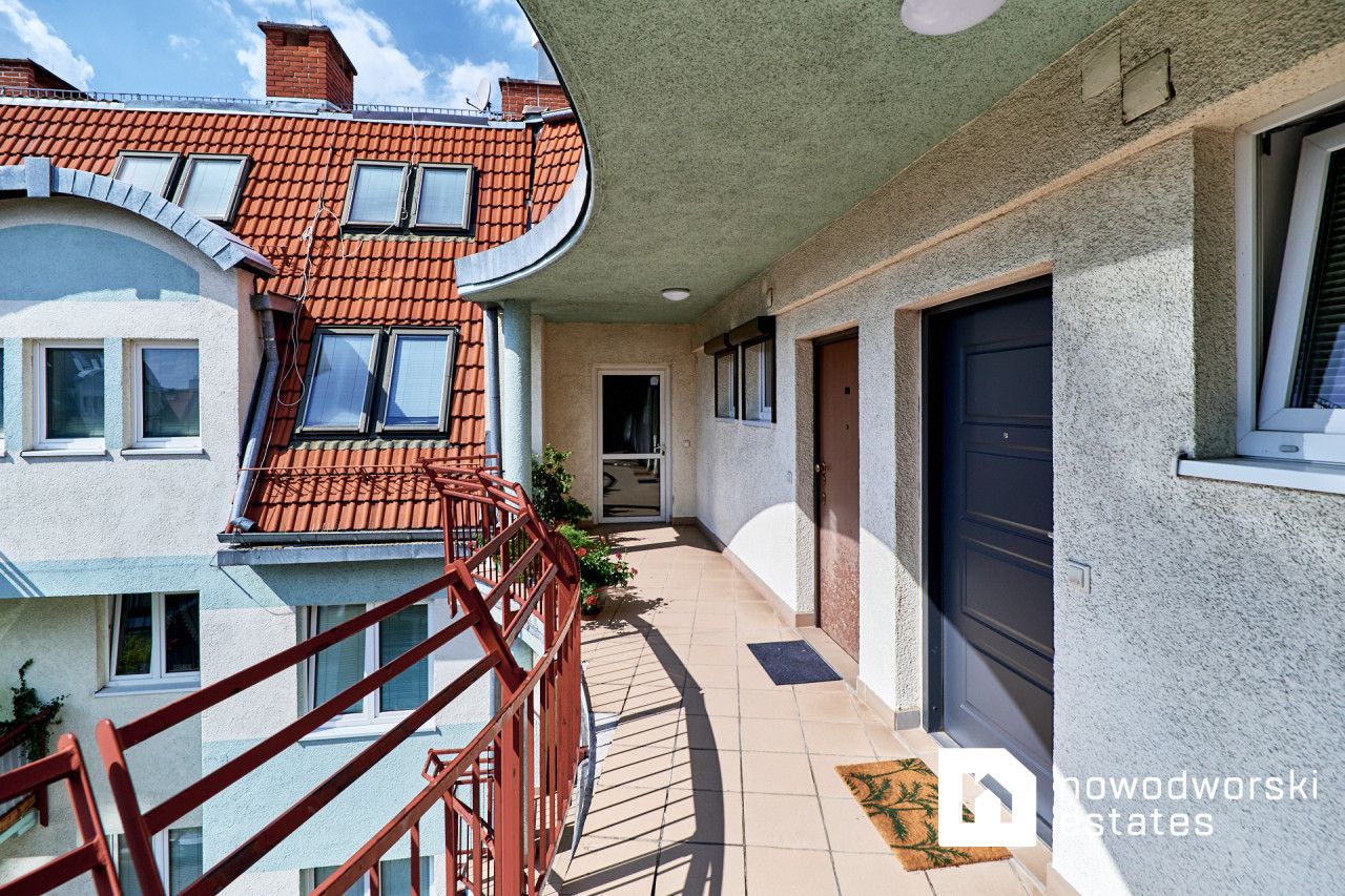 Przestronne mieszkanie z garażem ul. Poświęcka - Mieszkanie - Sprzedaż - Wrocław, Psie Pole