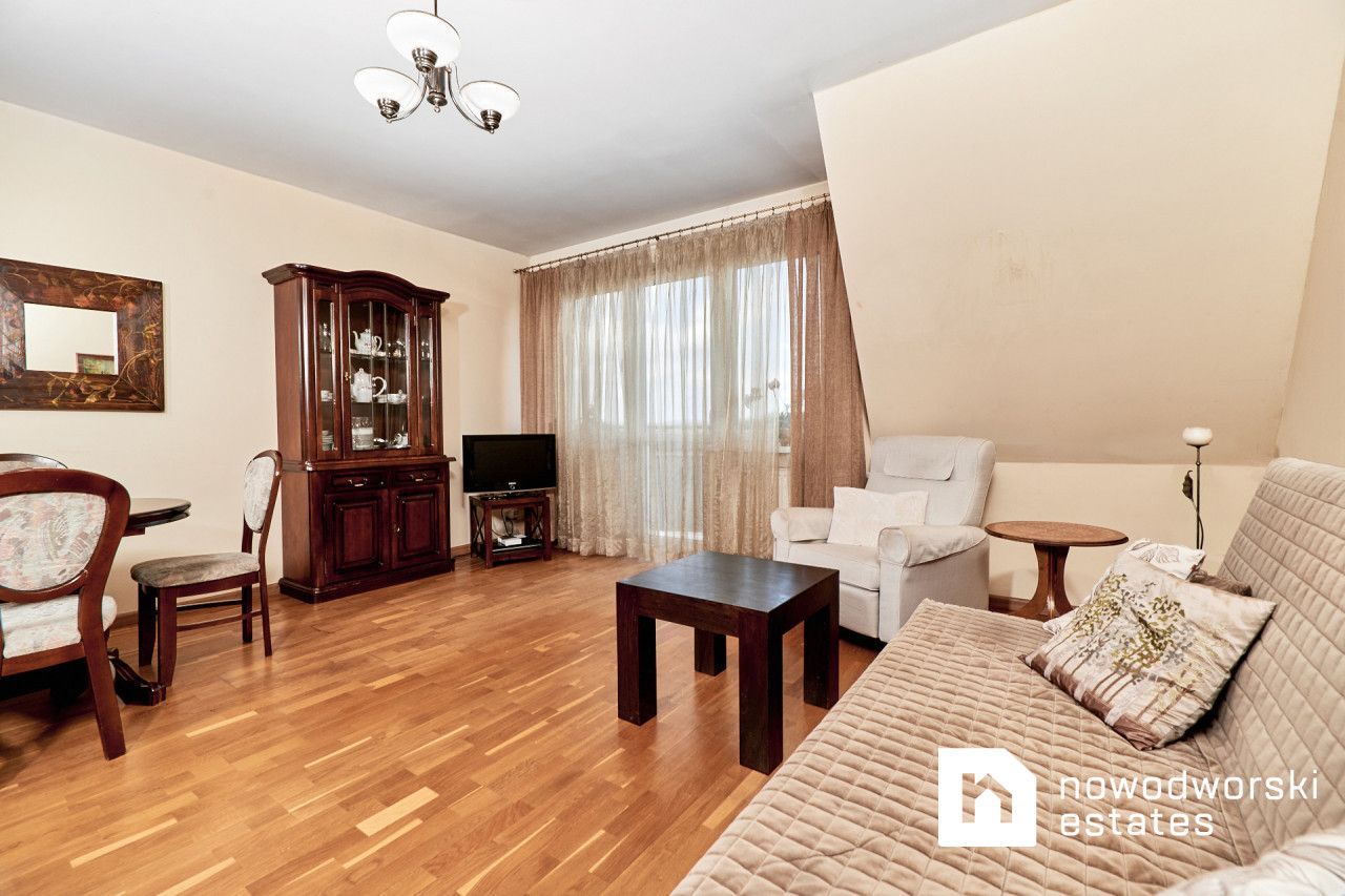 Przestronne mieszkanie z garażem ul. Poświęcka - Mieszkanie - Sprzedaż - Wrocław, Psie Pole