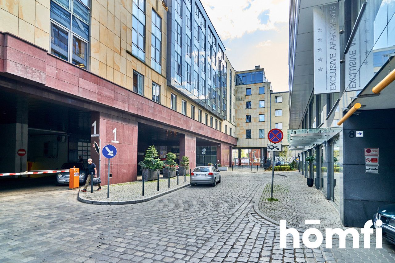 Kawalerka z widokiem na Plac Dominikański - Mieszkanie - Wynajem - Wrocław, Stare Miasto