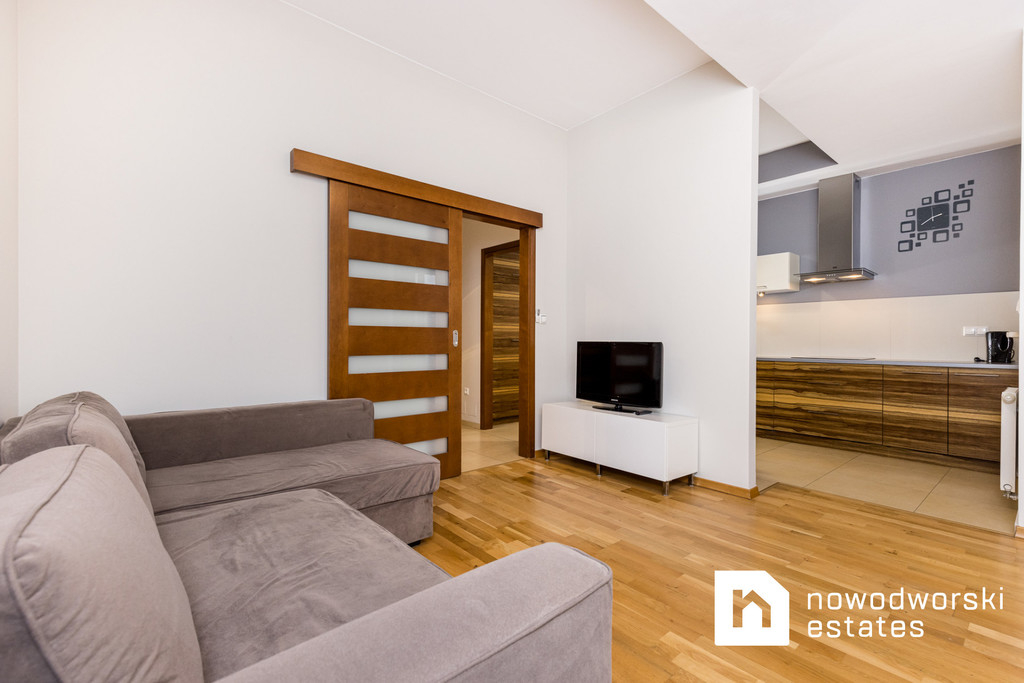 Muranów's Apartment, 2 rooms on Pokorna street with underground parking place. - Apartment - Rent - Warszawa, Śródmieście / Muranów