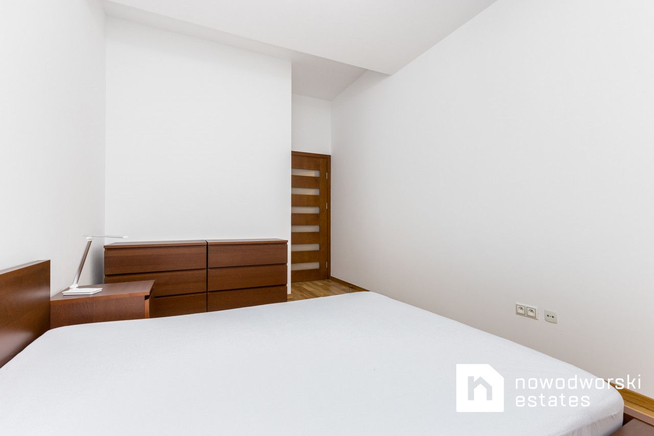 Muranów's Apartment, 2 rooms on Pokorna street with underground parking place. - Apartment - Rent - Warszawa, Śródmieście / Muranów