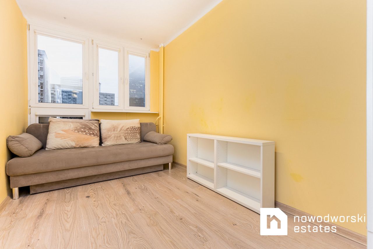 Wynajem, z widokiem na szklane biurowce, 49m2, Wola - Mieszkanie - Wynajem - Warszawa, Wola