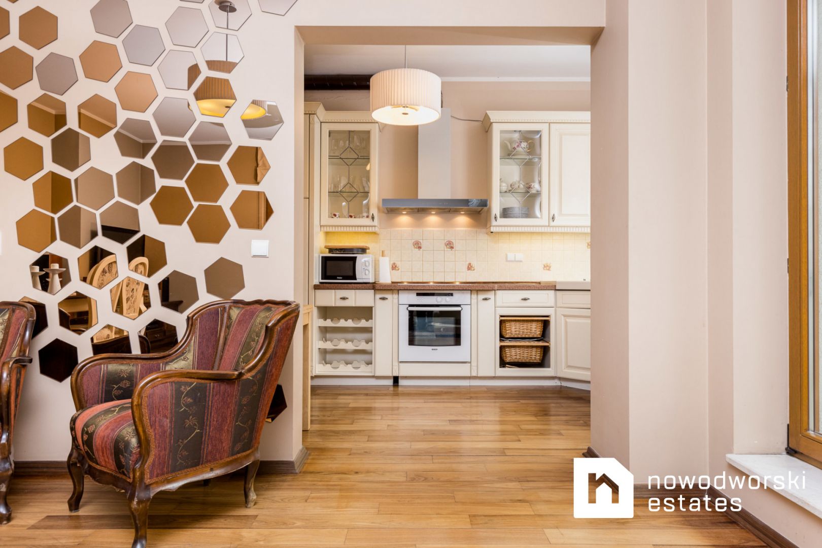 Elegant style. 3 rooms in Mokotów with a garage - Apartment - Rent - Warszawa, Mokotów / Sielce