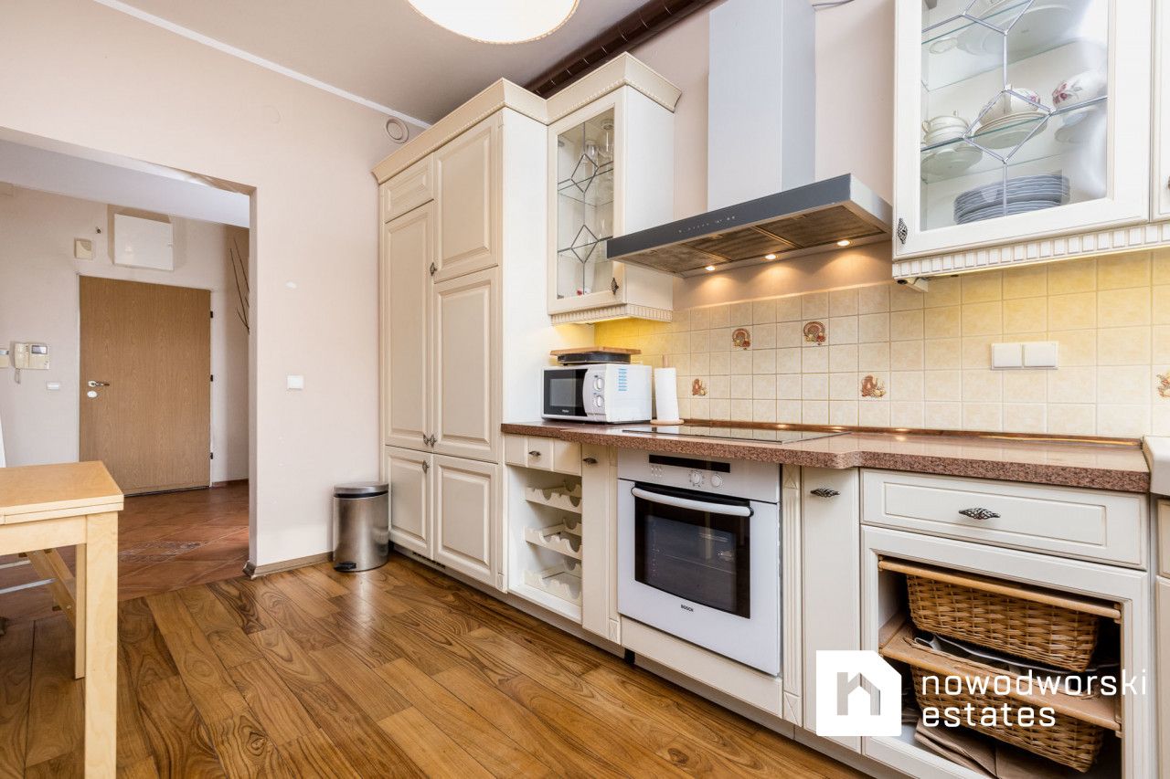 Elegant style. 3 rooms in Mokotów with a garage - Apartment - Rent - Warszawa, Mokotów / Sielce