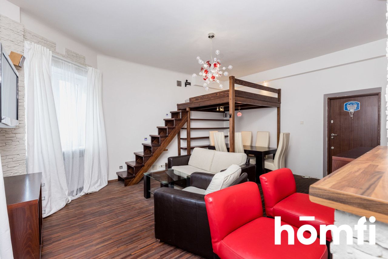 Atmospheric studio apartment with a mezzanine in a tenement house in Old Mokotów. - Apartment - Rent - Warszawa, Mokotów