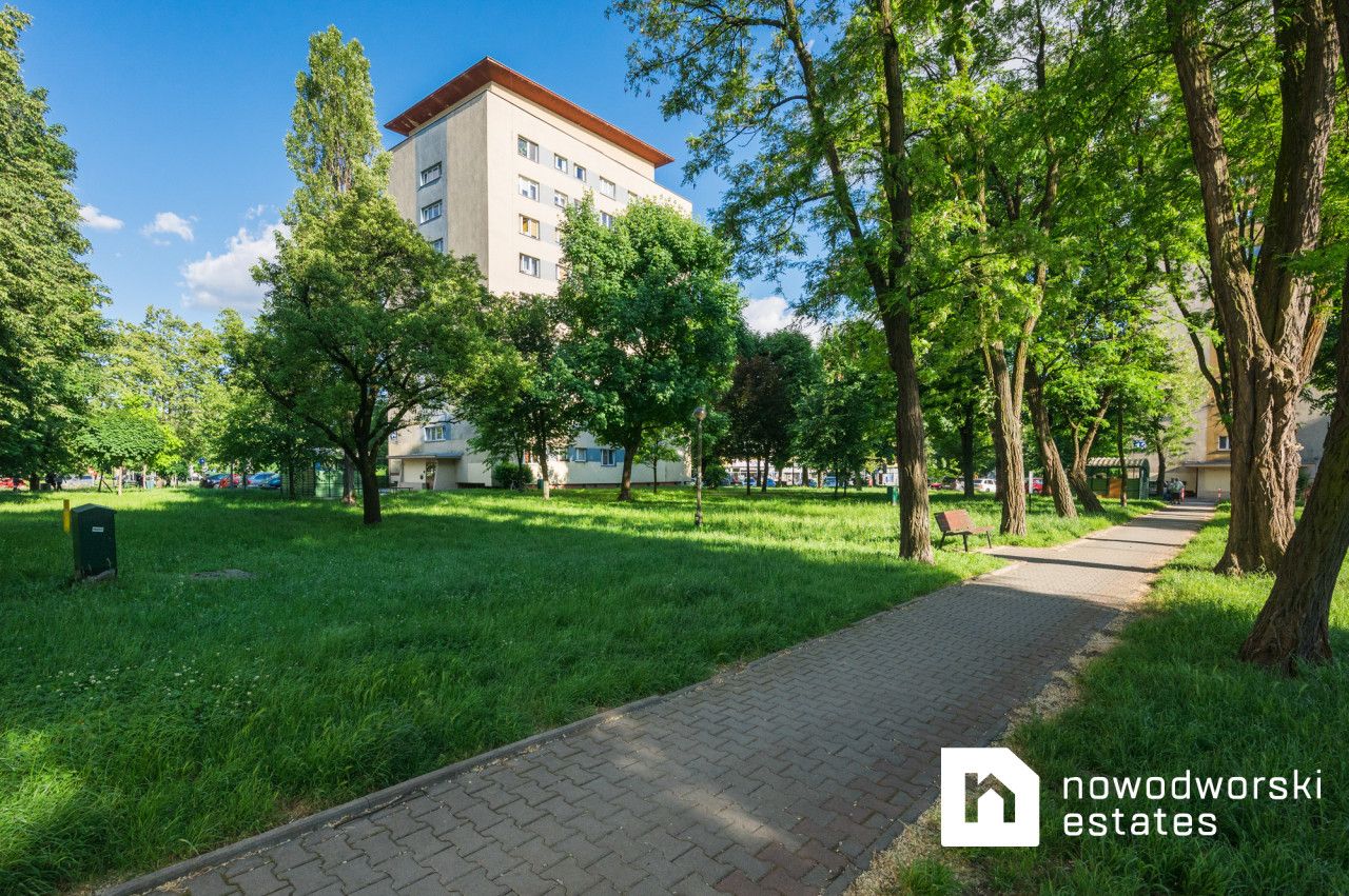 Studio at os. Albertyńskie, Nowa Huta - Apartment - Sale - Kraków, Nowa Huta / Czyżyny