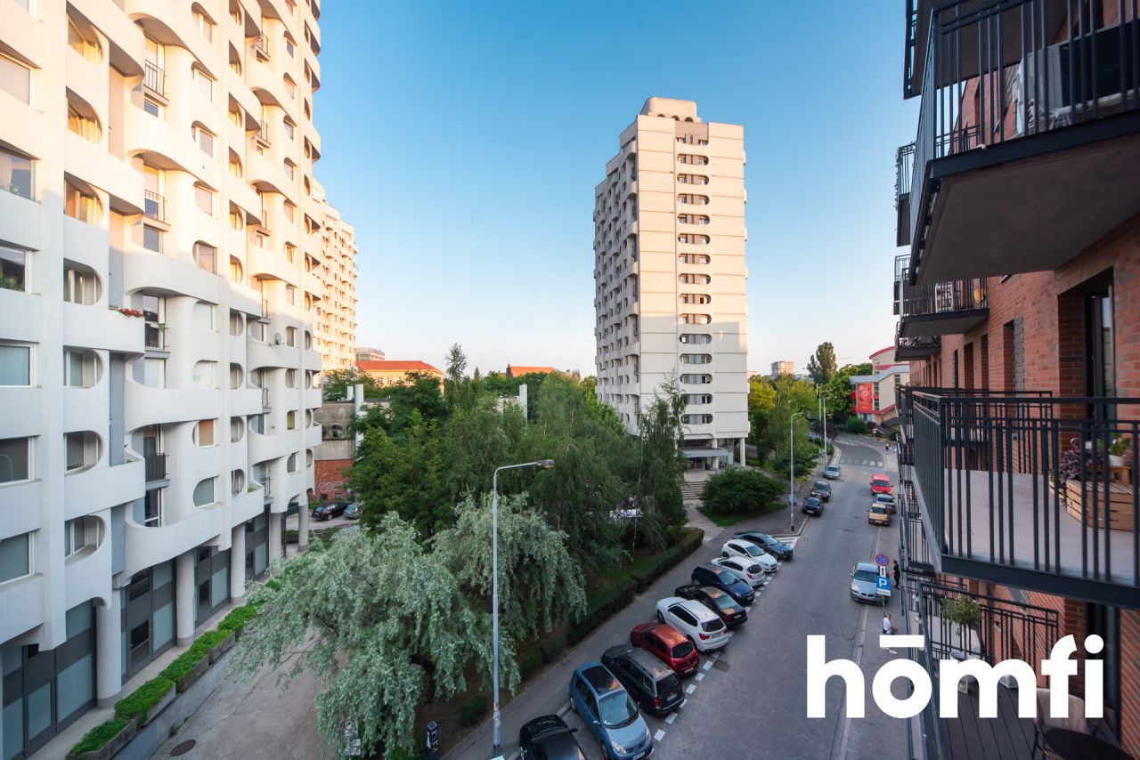 Beautiful studio with a terrace at the Grunwald Square - Apartment - Rent - Wrocław, Śródmieście / Plac Grunwaldzki