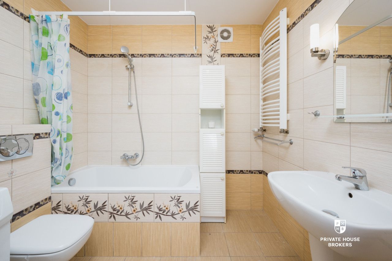 2-pok 56 mkw | ul. Armii Krajowej 97 | Bronowice - Apartment - Rent - Kraków, Krowodrza / Bronowice