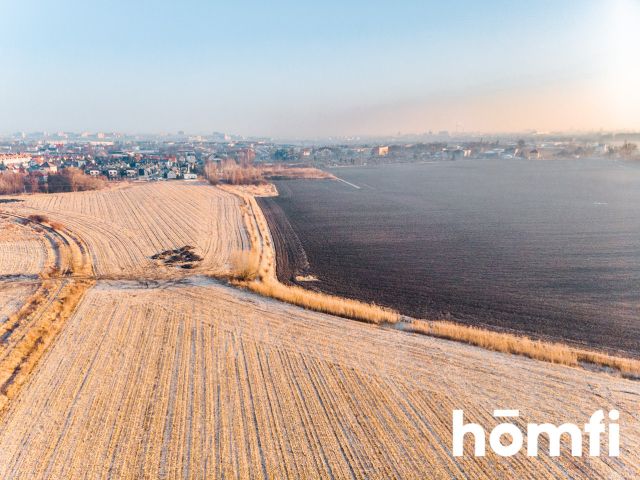 Grunt inwestycyjny budowlany - k. AOW, Lotnisko, Dworzec PKP Wrocław - Działka - Sprzedaż - Wrocław, Fabryczna / Muchobór Wielki