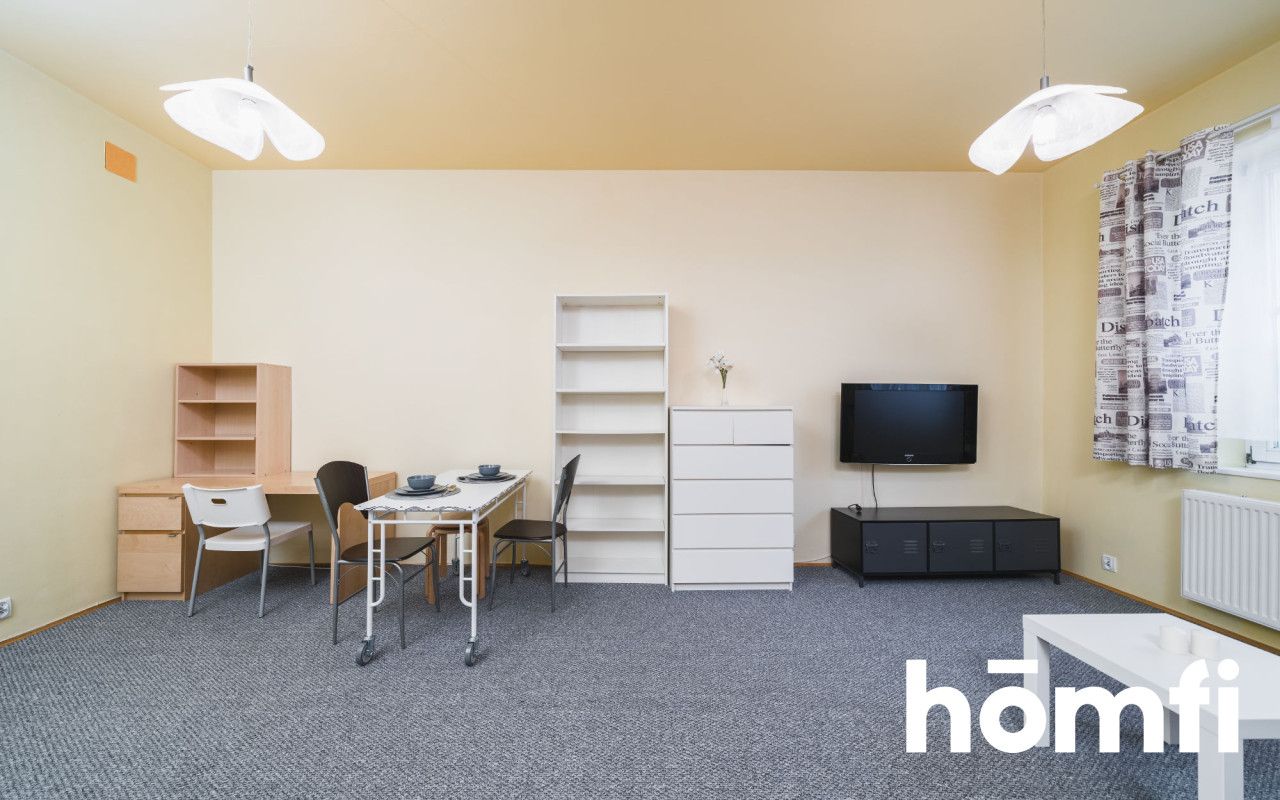 PRZESTRONNA KAWALERKA 42 m2 BLISKO CENTRUM, Z ANTRESOLĄ, OSOBNĄ KUCHNIĄ I KOMÓRKĄ LOKATORSKĄ, PRZY UL. URZĘDNICZEJ - Mieszkanie - Wynajem - Kraków, Krowodrza