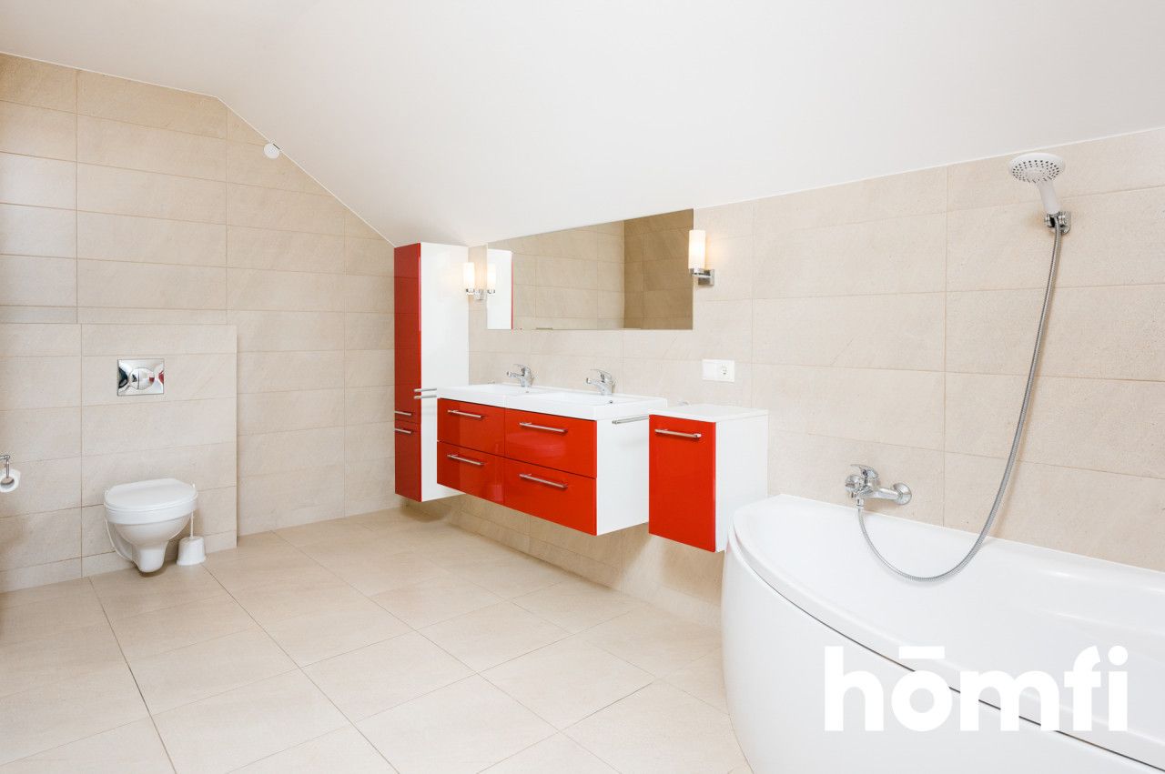 Przestronny dom z przepięknym widokiem na granicy Krakowa - Libertów / Skawina / Brzyczyna - Dom - Sprzedaż - Krakowski, Mogilany / Brzyczyna