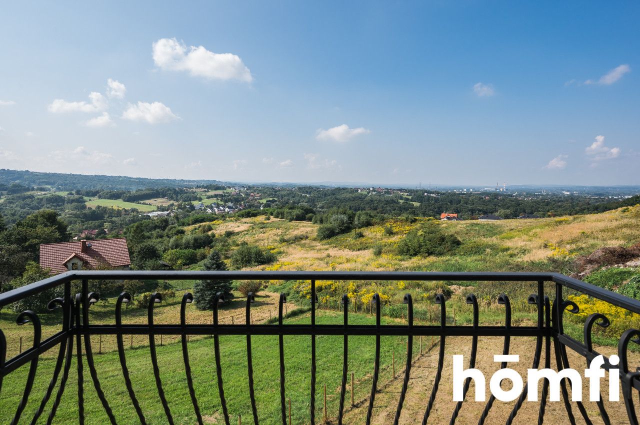 Przestronny dom z przepięknym widokiem na granicy Krakowa - Libertów / Skawina / Brzyczyna - Dom - Sprzedaż - Krakowski, Mogilany / Brzyczyna