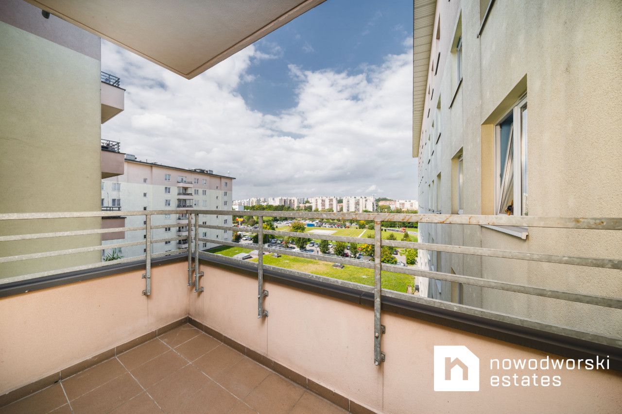 Kawalerka obok Szpitala Rydygiera, ul. Okulickiego - Mieszkanie - Sprzedaż - Kraków, Nowa Huta / Bieńczyce