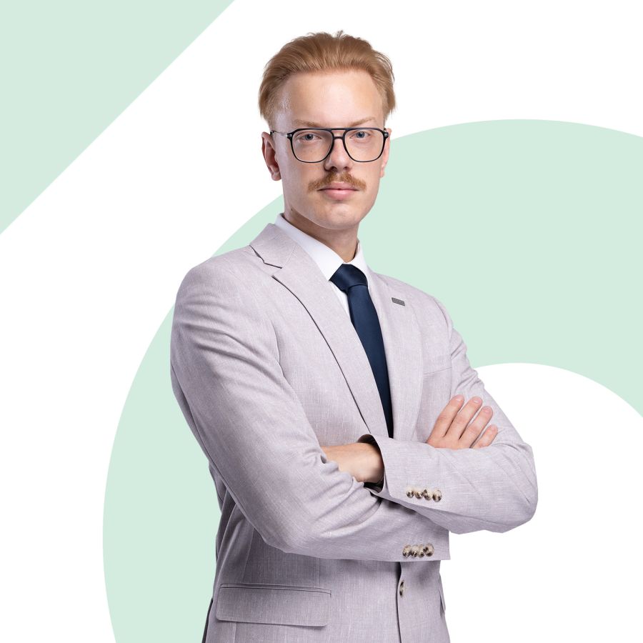 Błażej Postawka - Specjalista ds. Sprzedaży i Wynajmu Nieruchomości