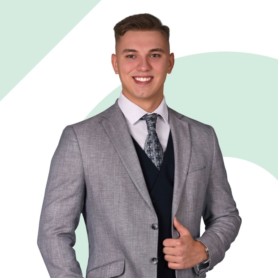 Krystian Bednarz - agent nieruchomości homfi Rzeszów