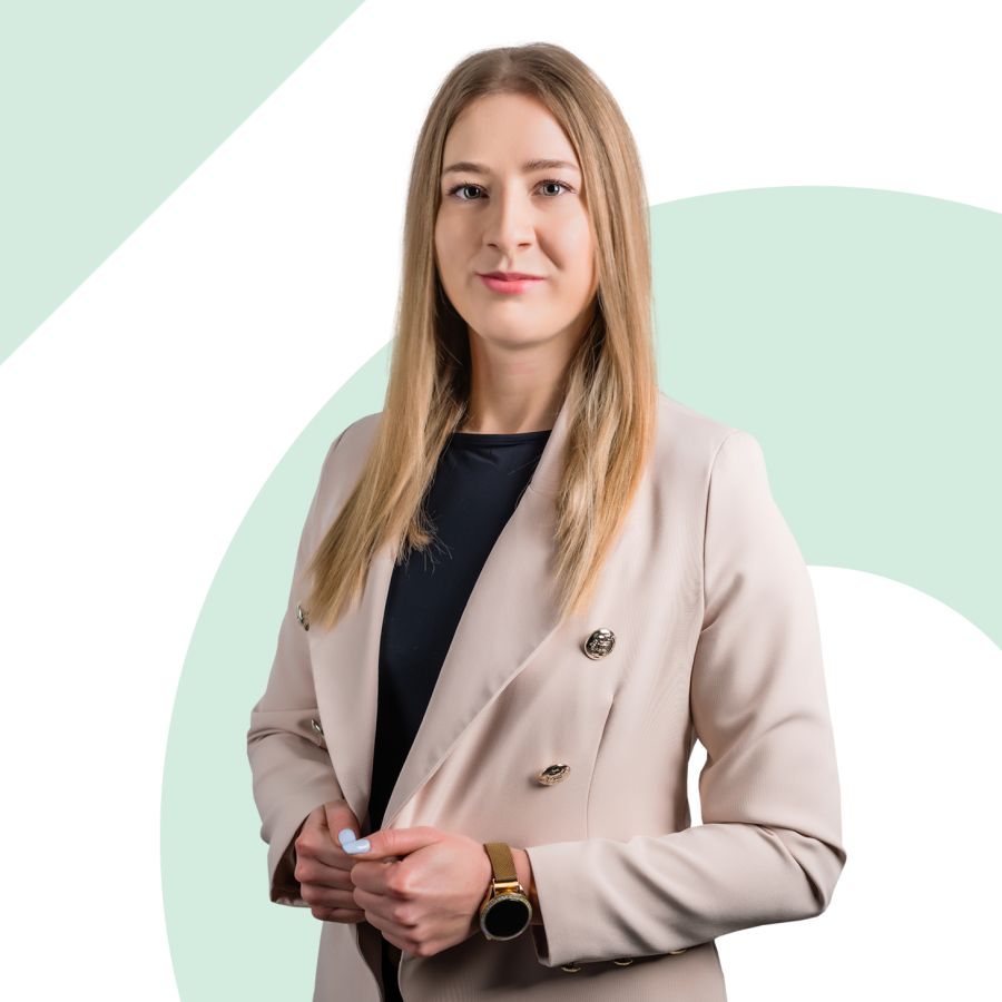 Paulina Lesisz - real estate agent homfi Cracow