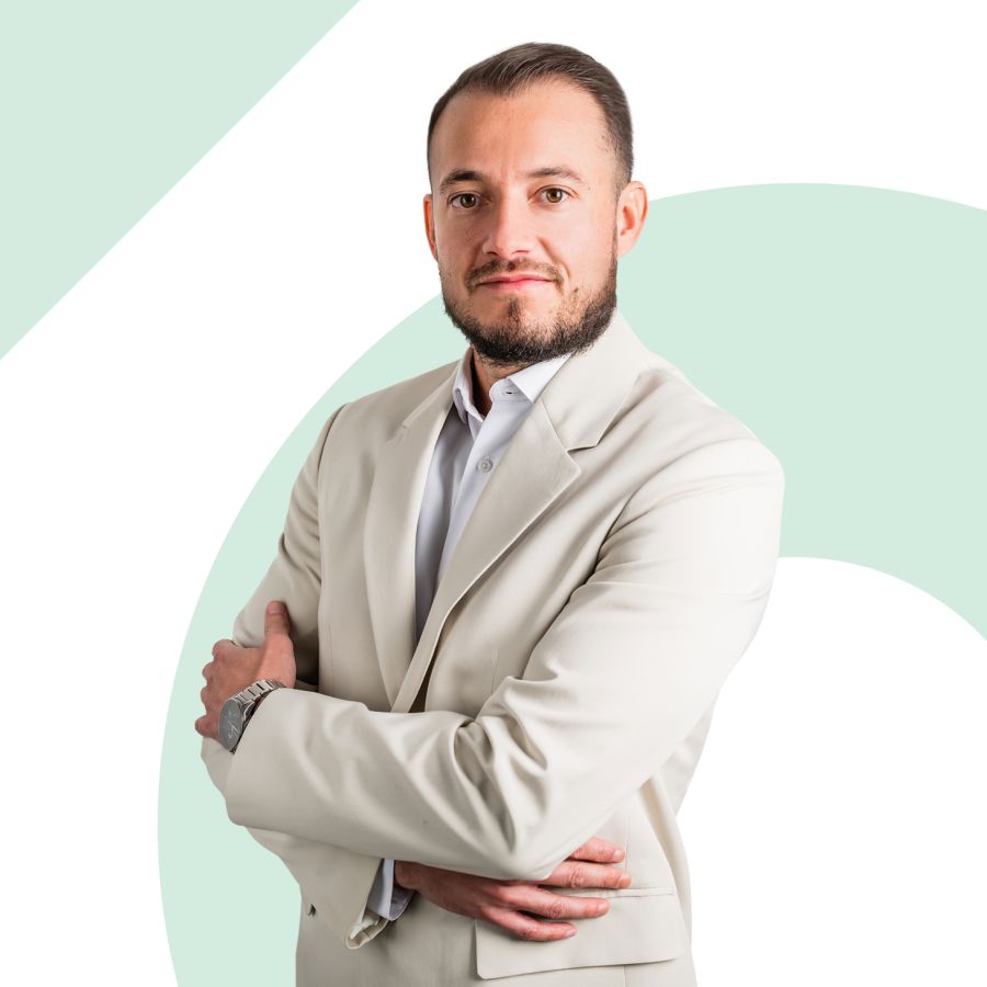 Marcin Guzik - real estate agent homfi Cracow