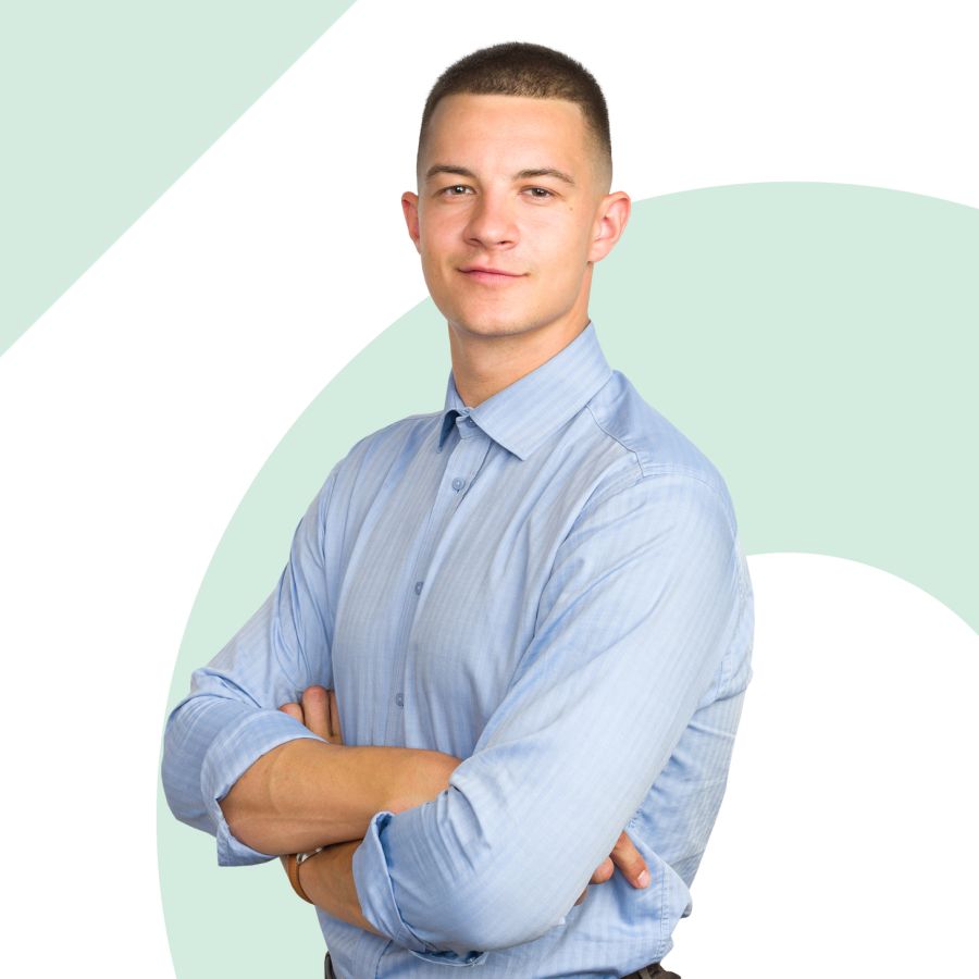 Oskar Kruszniewski - agent nieruchomości homfi Warszawa